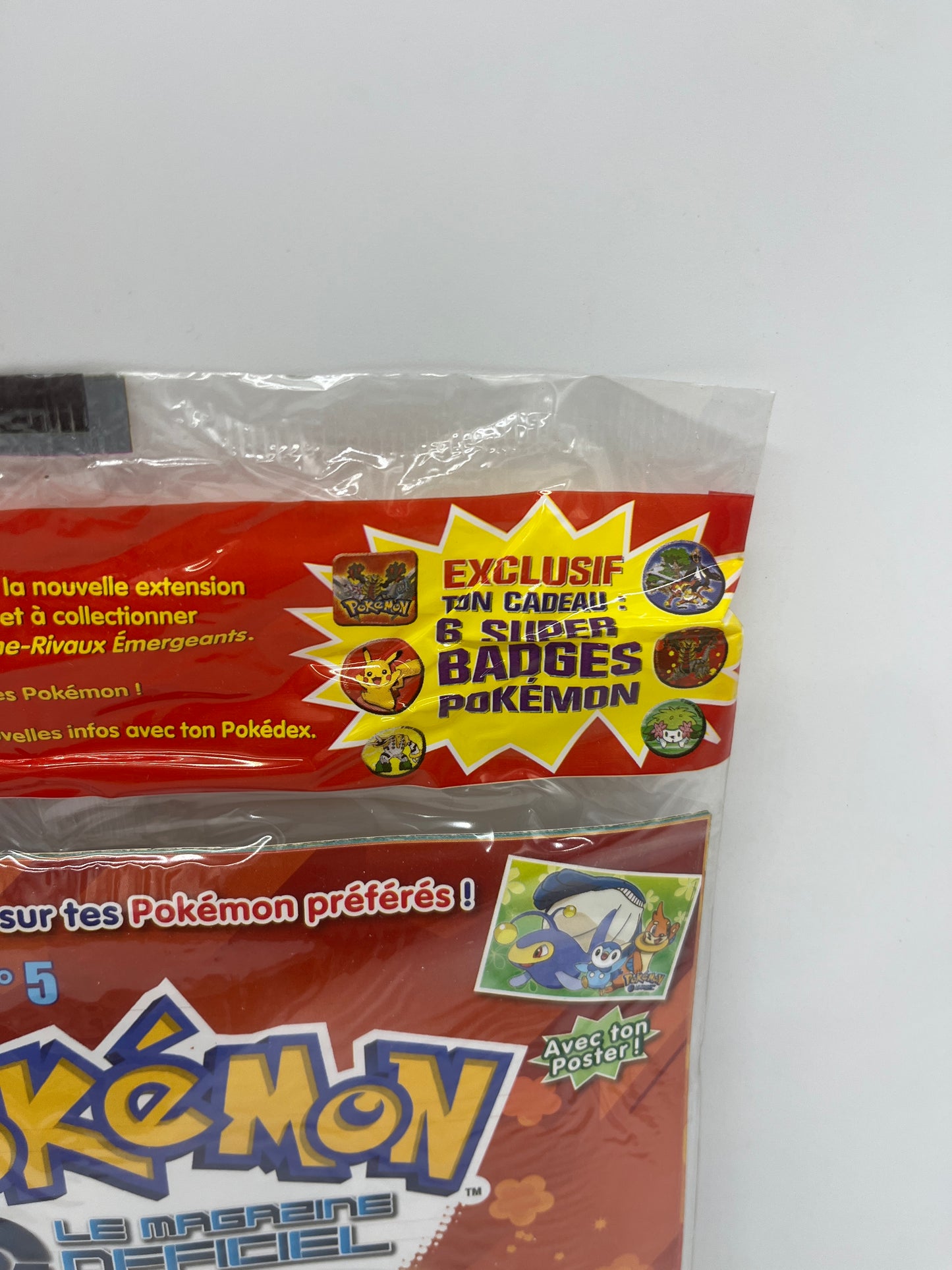Livre d’activité Magazine POKEMON le magazine officiel avec ces 6 magnets modèle rouge ancien version NEUF