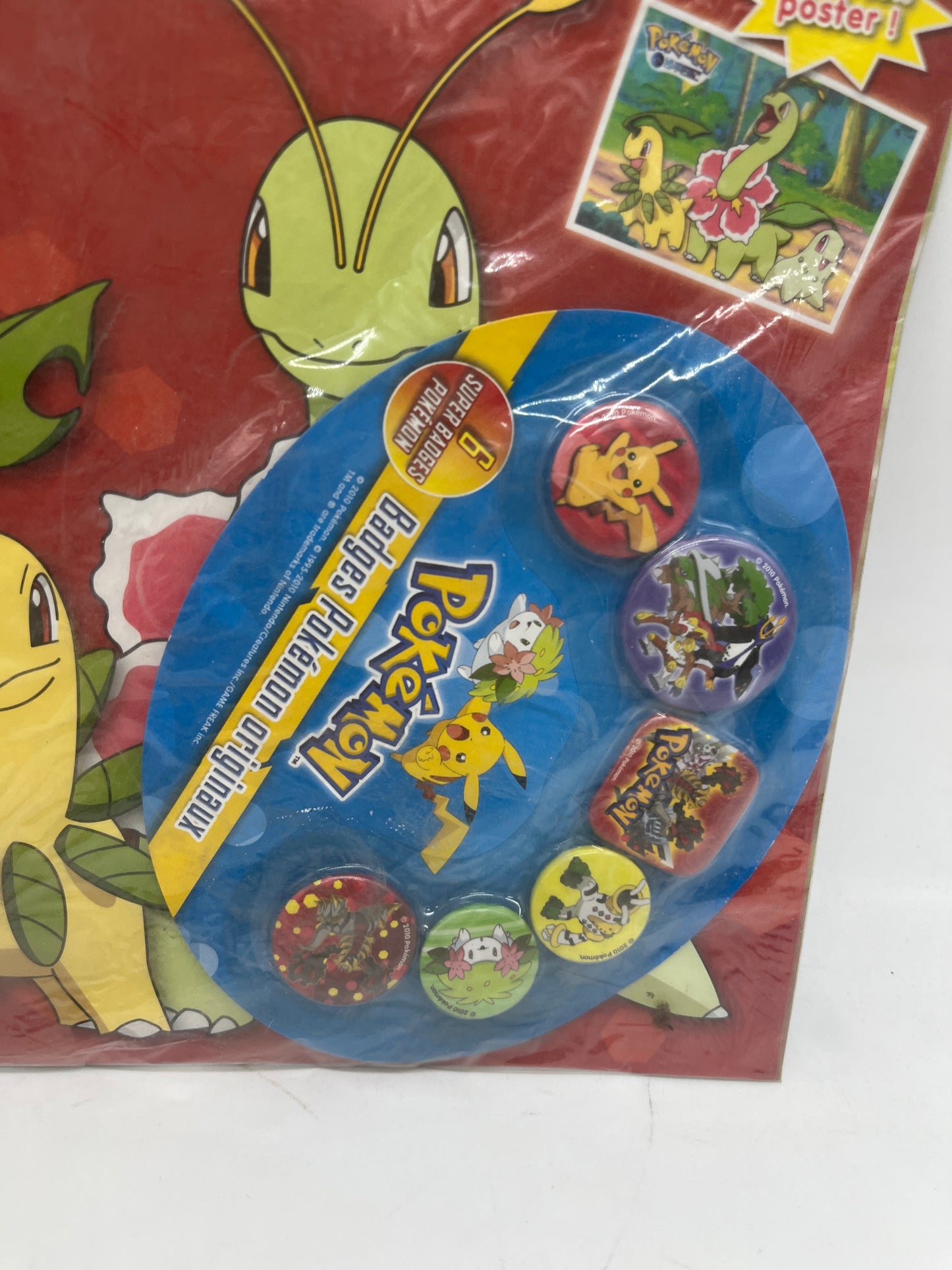 Livre d’activité Magazine POKEMON le magazine officiel avec ces 6 magnets modèle rouge ancien version NEUF