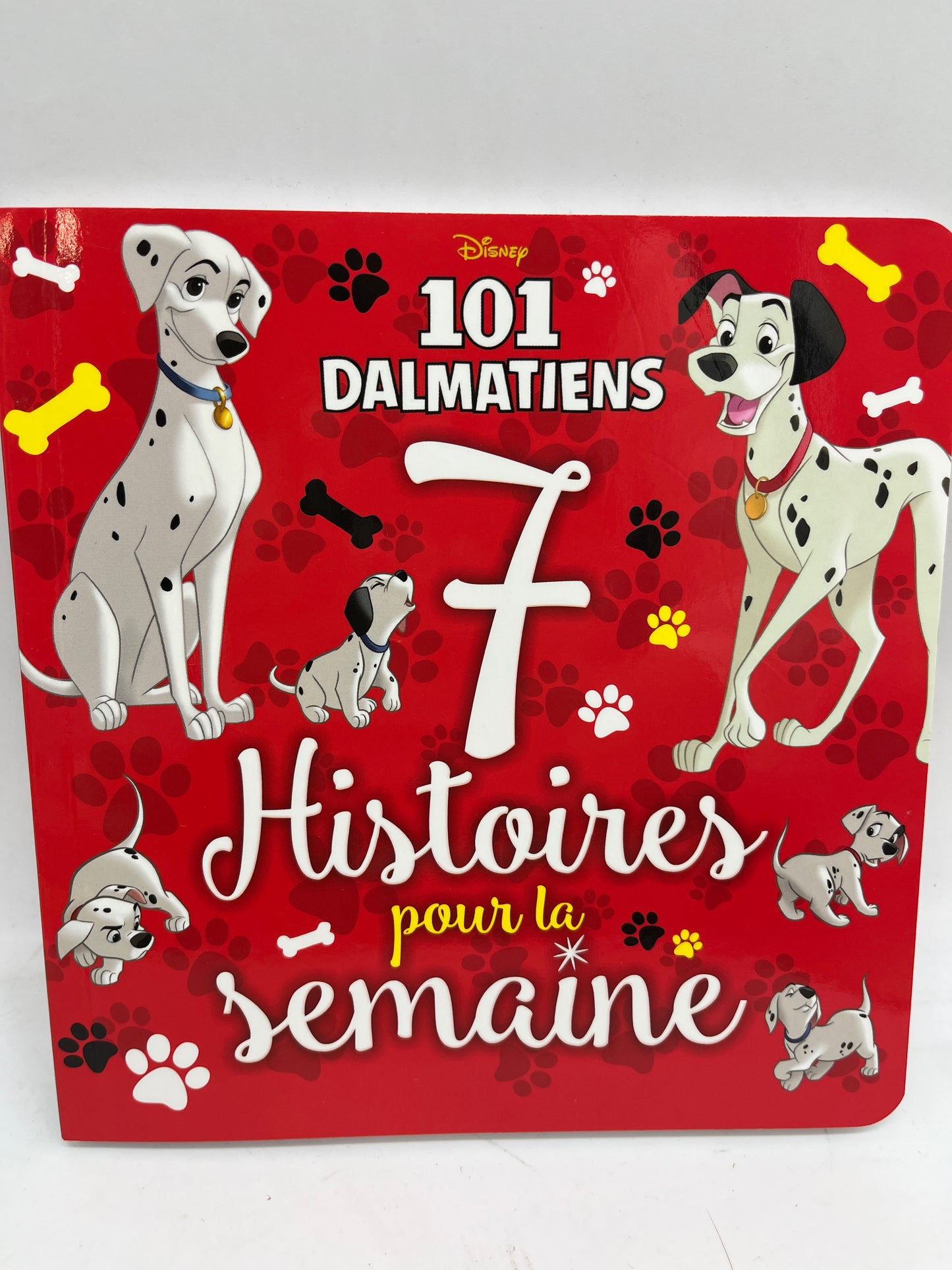 Livre 7 histoires Disney pour la semaine spéciale 101 Dalmatiens Disney Neuf