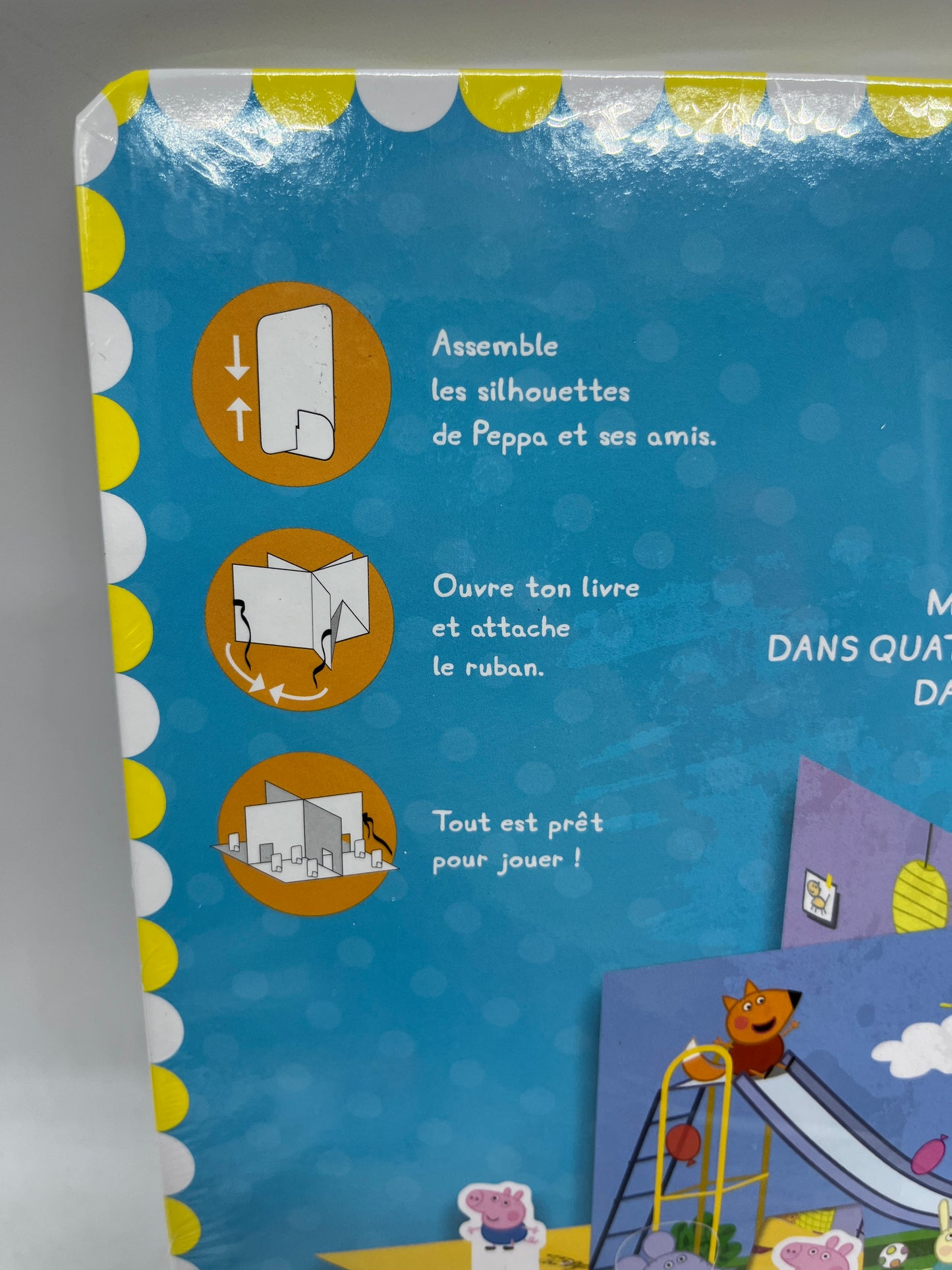 Mon livre Jeu Carrousel Peppa Pig livre à deplier avec 4 décors et 6 personnages Neuf