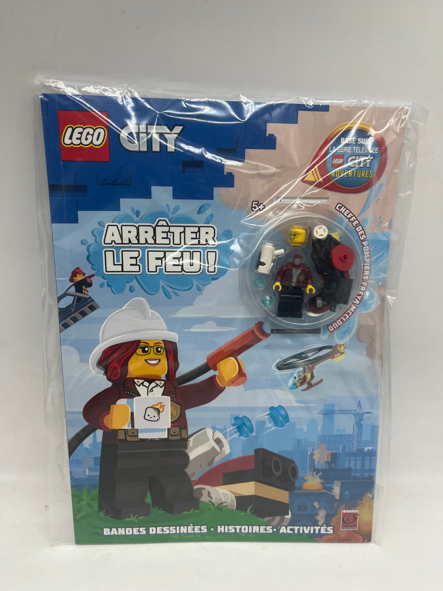 e livre d’activité Magazine Lego city  Arrête le feu ! avec sa mini figurine Pompier Neuf
