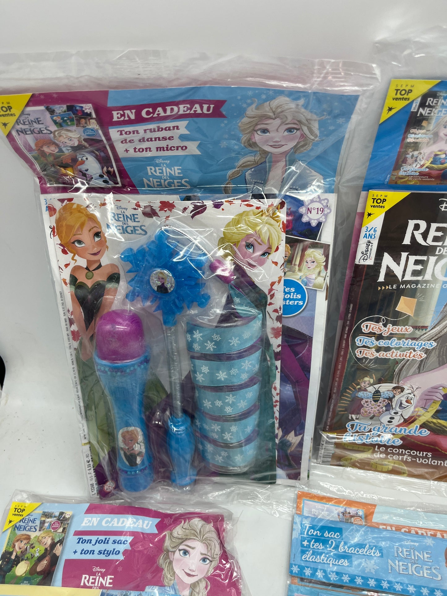Lot de 5 livres D’activités Magazines disney Princesse Reine des neiges Avec leur jouets Neuf