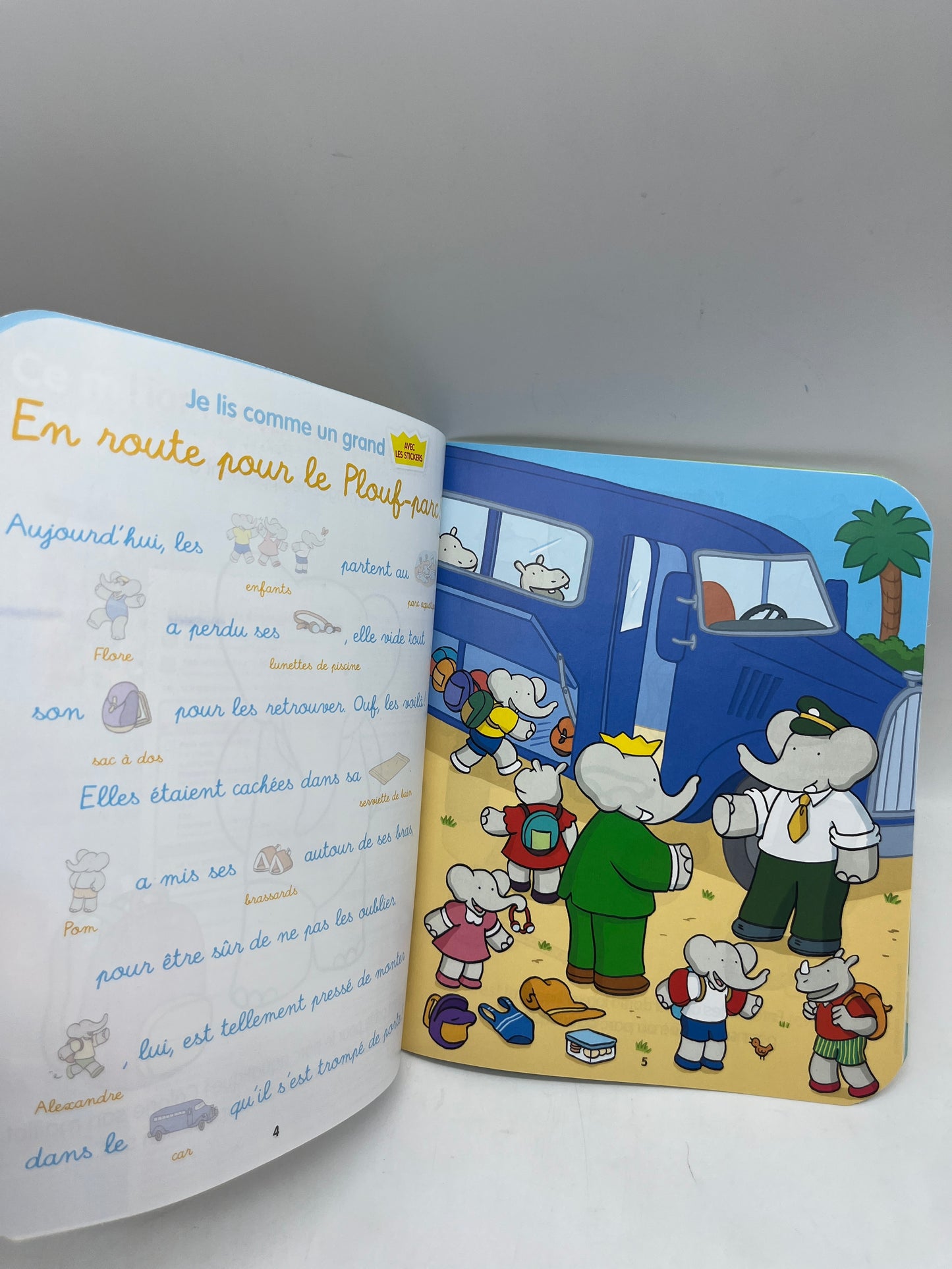 Livre d’activité magazine Babar spécial coloriage jeux d’été gommettes avec ses crayons de couleurs activités histoires neuf !
