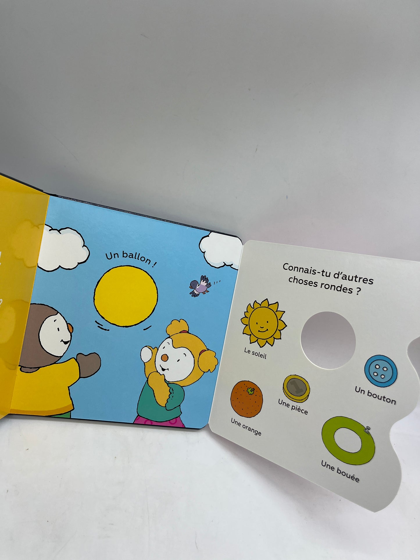 Livre T’choupi Devine les formes avec grand volet à soulever Neuf