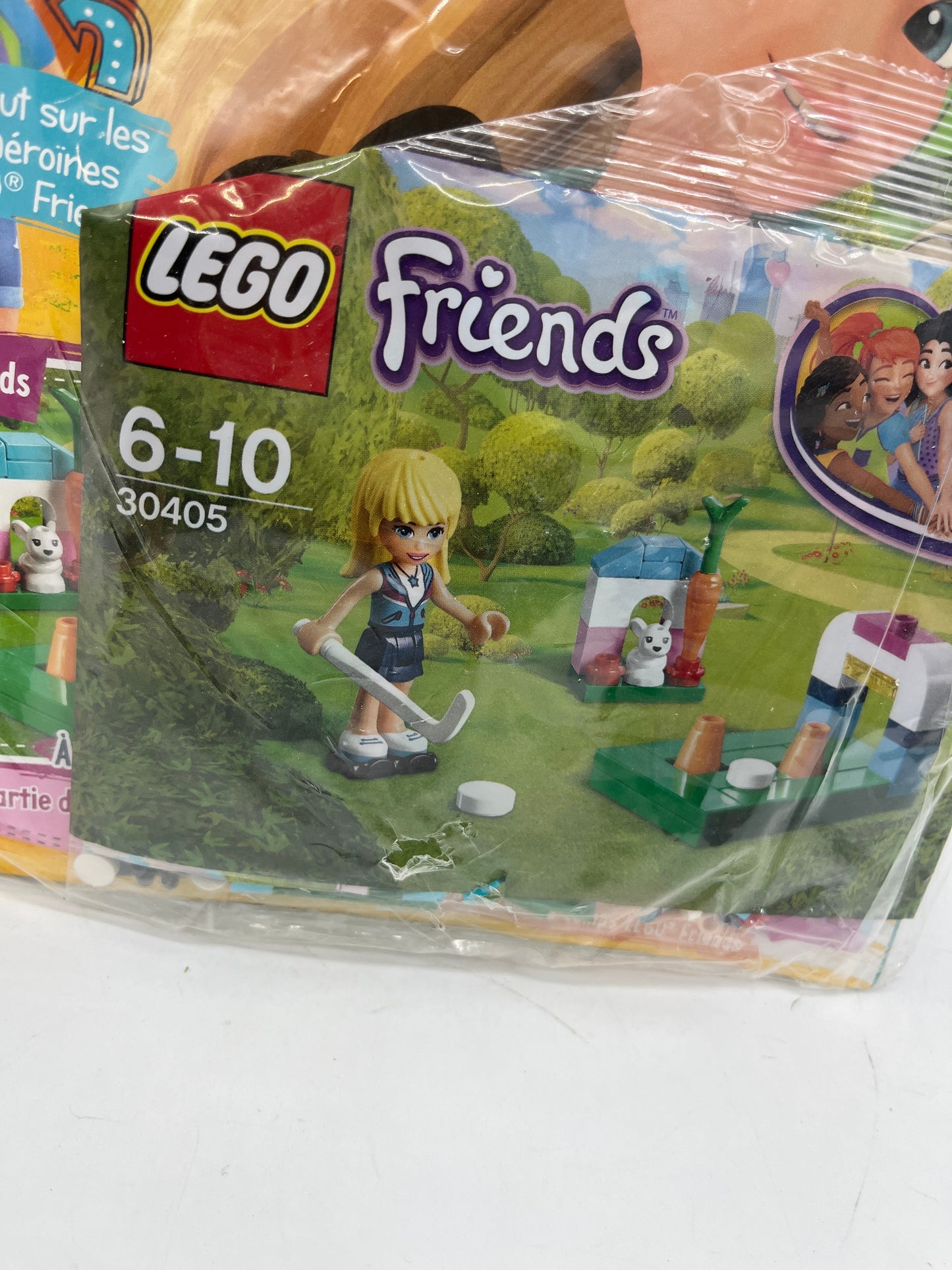 livre d’activité Magazine Lego Friends  avec sa sachet à construire  30405  hors série Neuf !