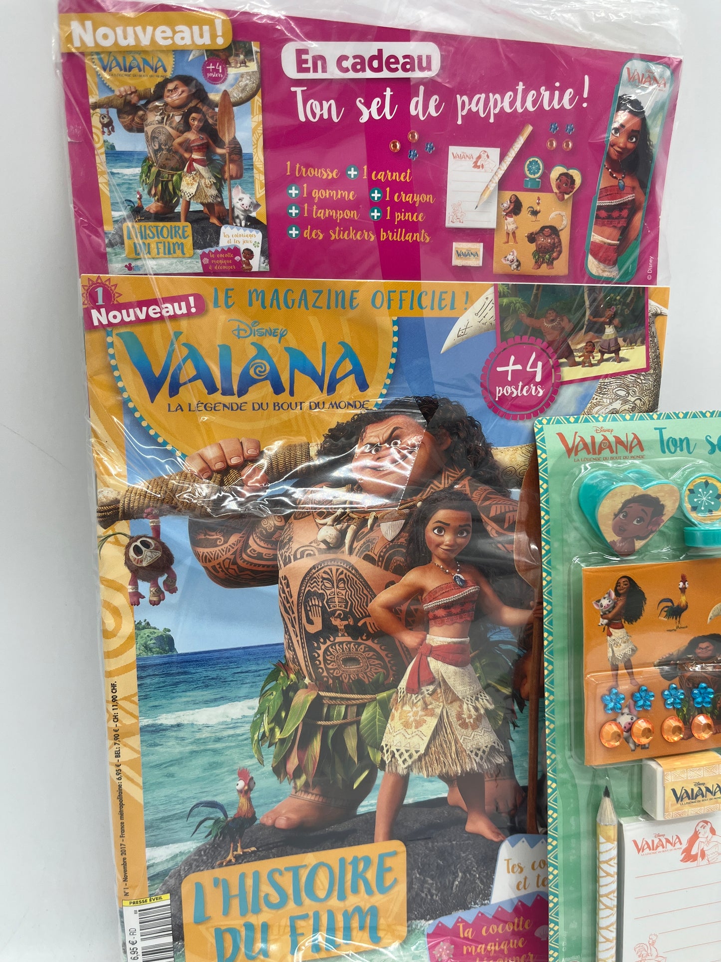 Livre d’activité Magazines Disney princesse Vaiana avec son kit papeterie Neuf