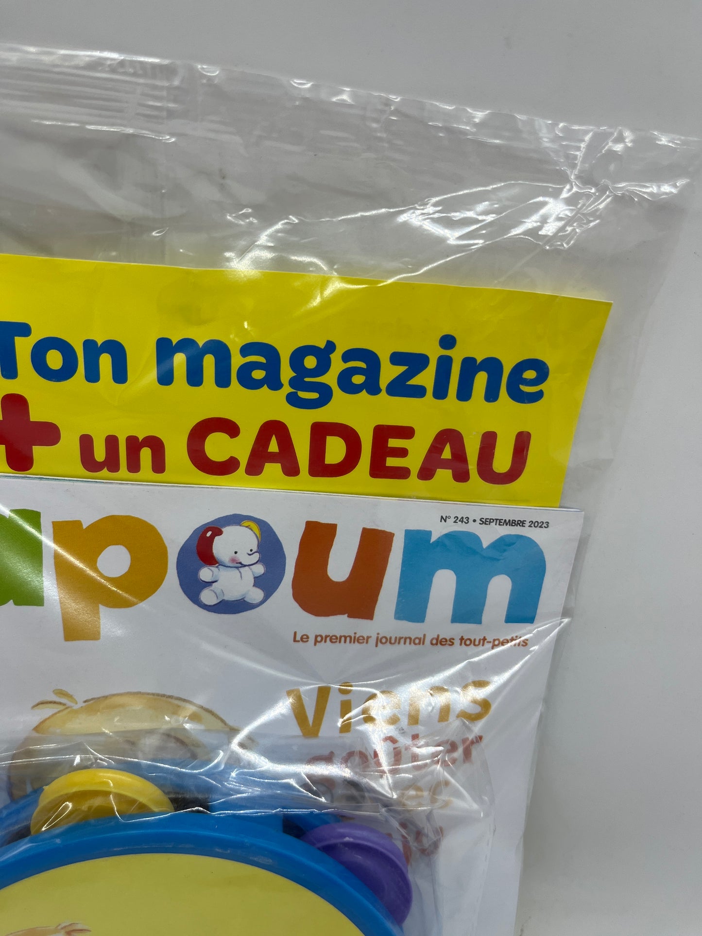livre d’activité Magazine Papoum avec son tambourin neuf sous blister!