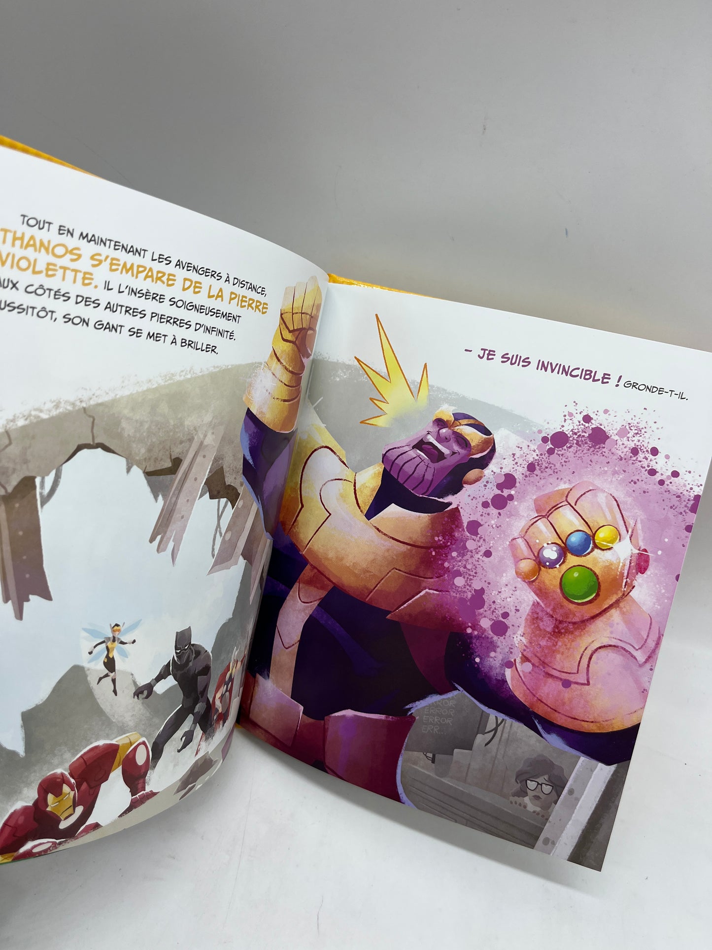 Livre histoire Disney Marvel Avenger Mes premières aventures Thanos Neuf