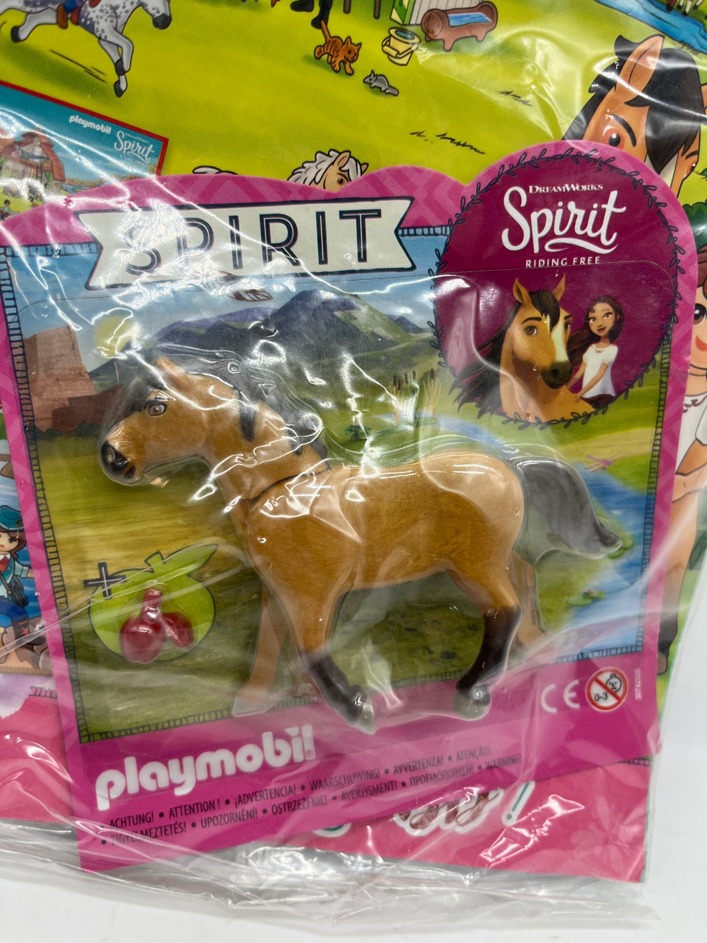 Livre D’activité magazine Playmobil  Spirit avec sa figurine Neuf