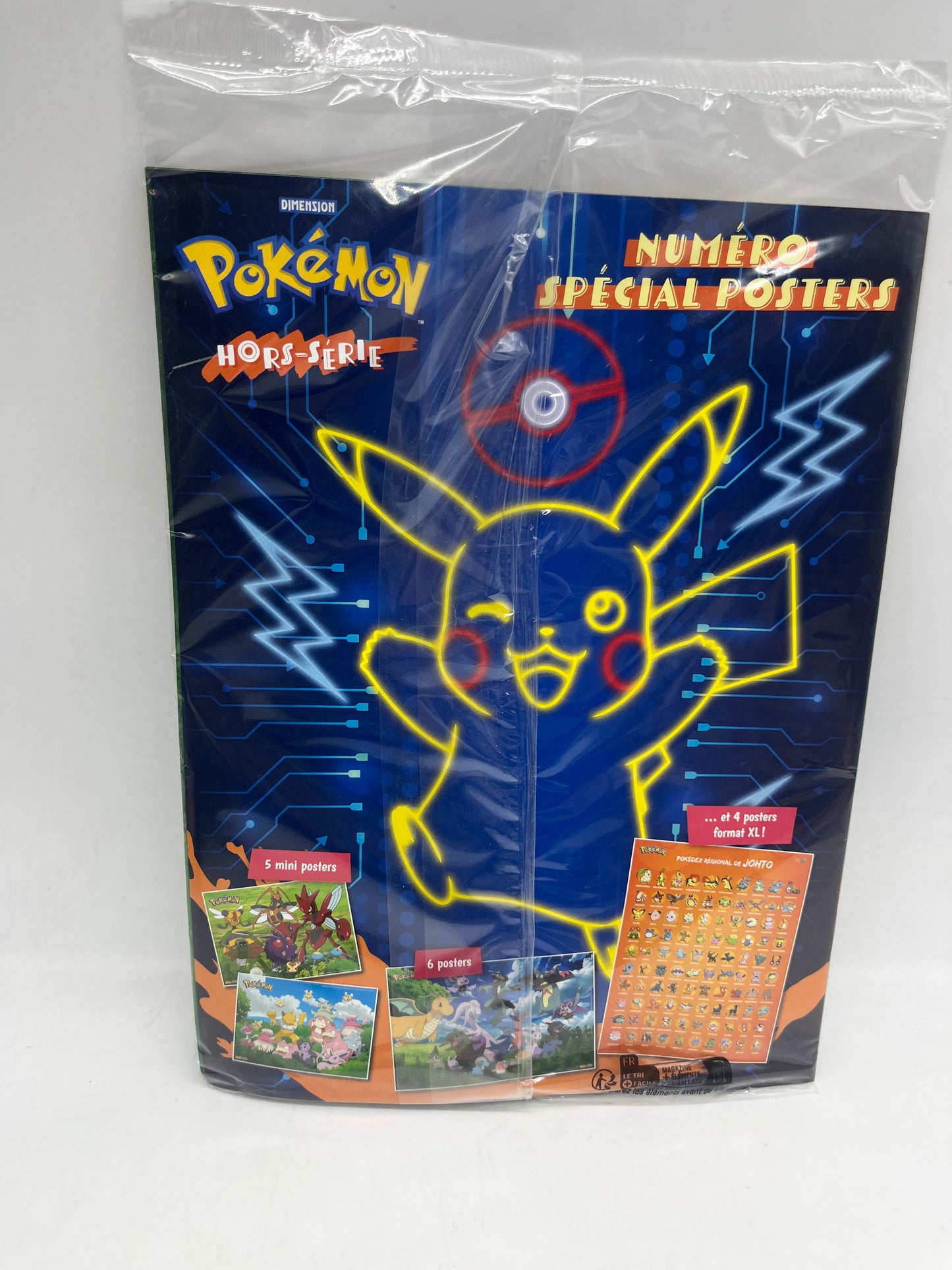 Livre d’activité Magazine Pokémon Hors series avec son bracelet Pokemon clap et son paquet de carte neuf