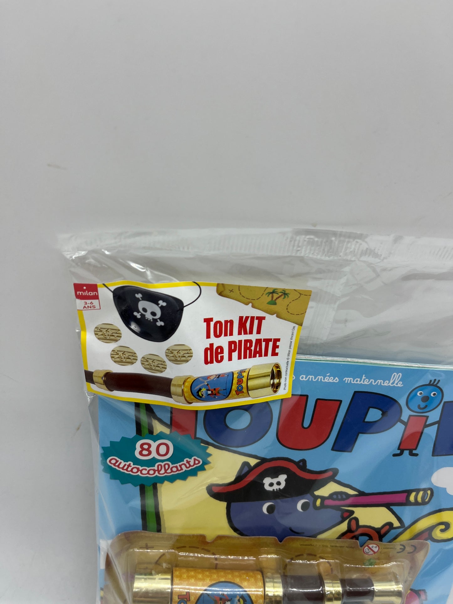 livre d’activité Magazine  Toupie spécial Vacance avec son Kit pirates 🏴‍☠️ Neuf !