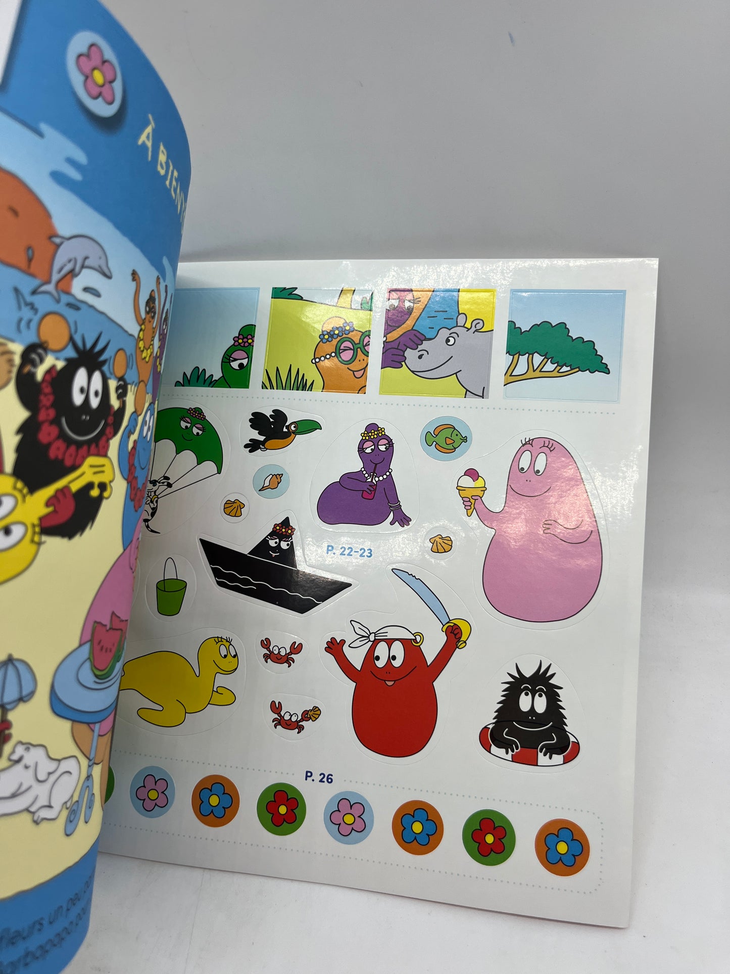 Magazine Livre d’activités souple Barbapapa histoire  avec ces 50 stickers  vive l’ Été Neuf !