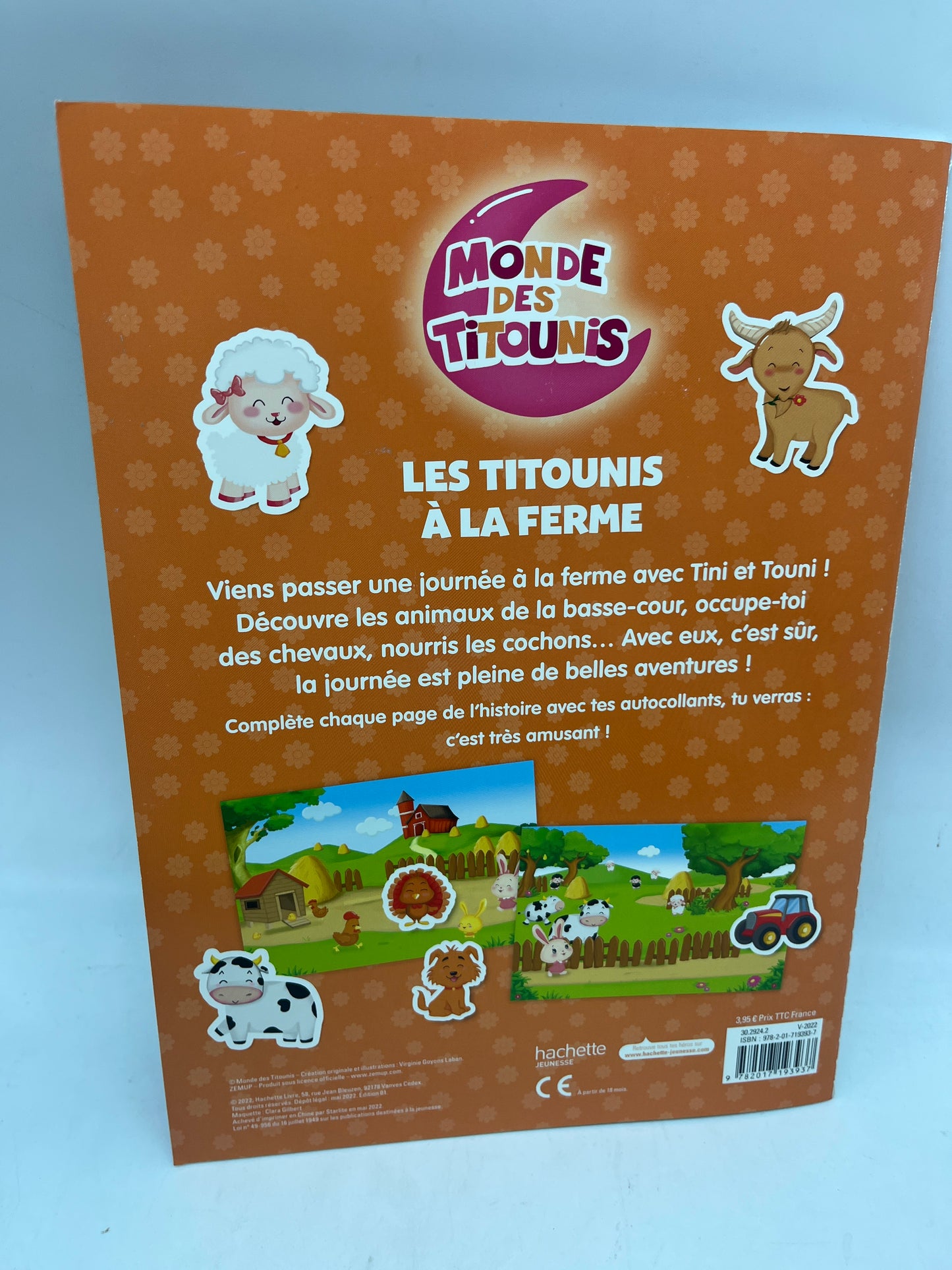 Livre d’activité magazine les Titounis à la ferme Avec gommettes et imagier Neuf