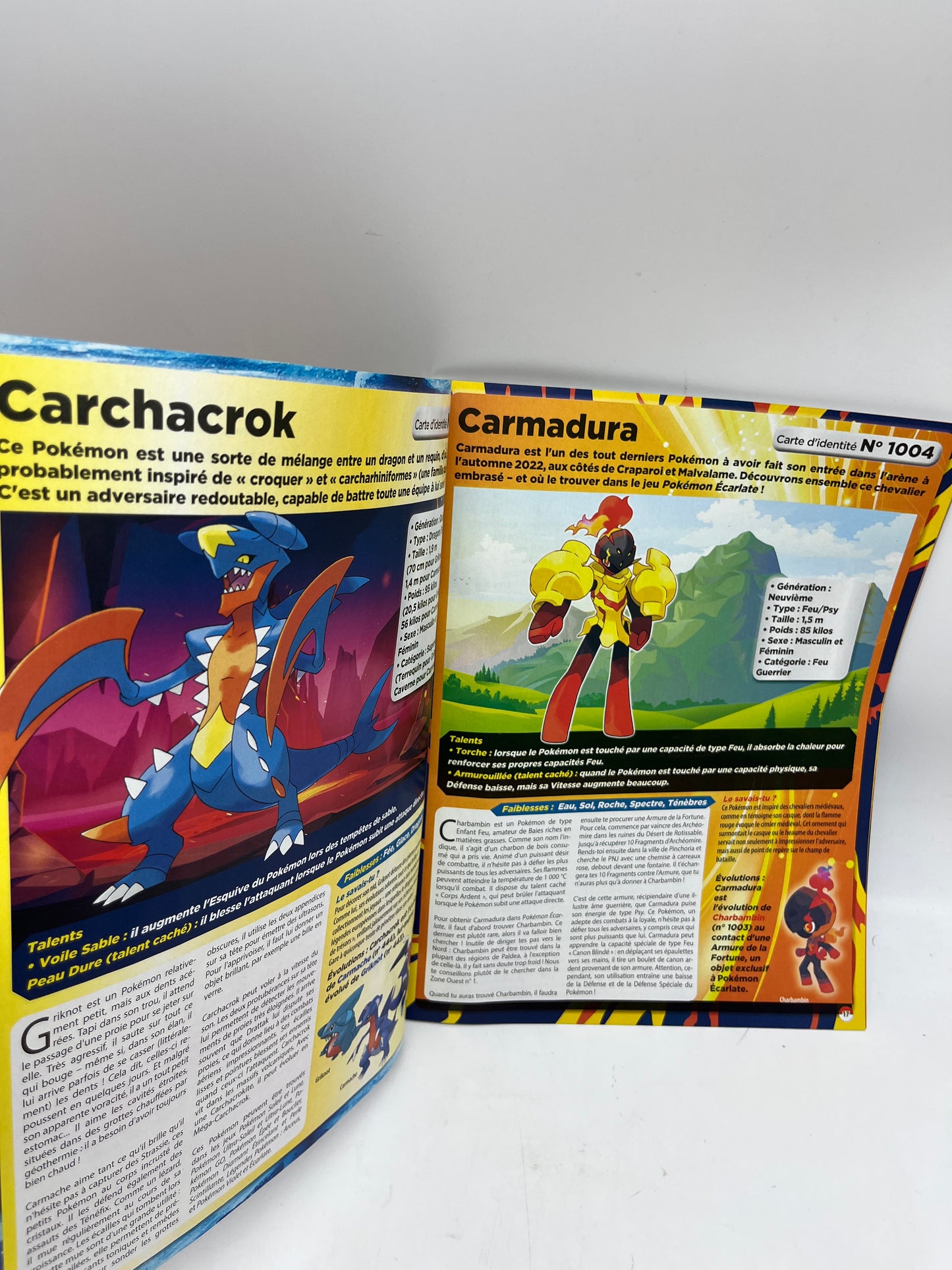 Livre d’activité Magazine Le grand guide Pokémon le guide du dresseur avec + de 80 pokemon  avec son paquet de carte soleil et lune Harmonie des esprits Neuf !!