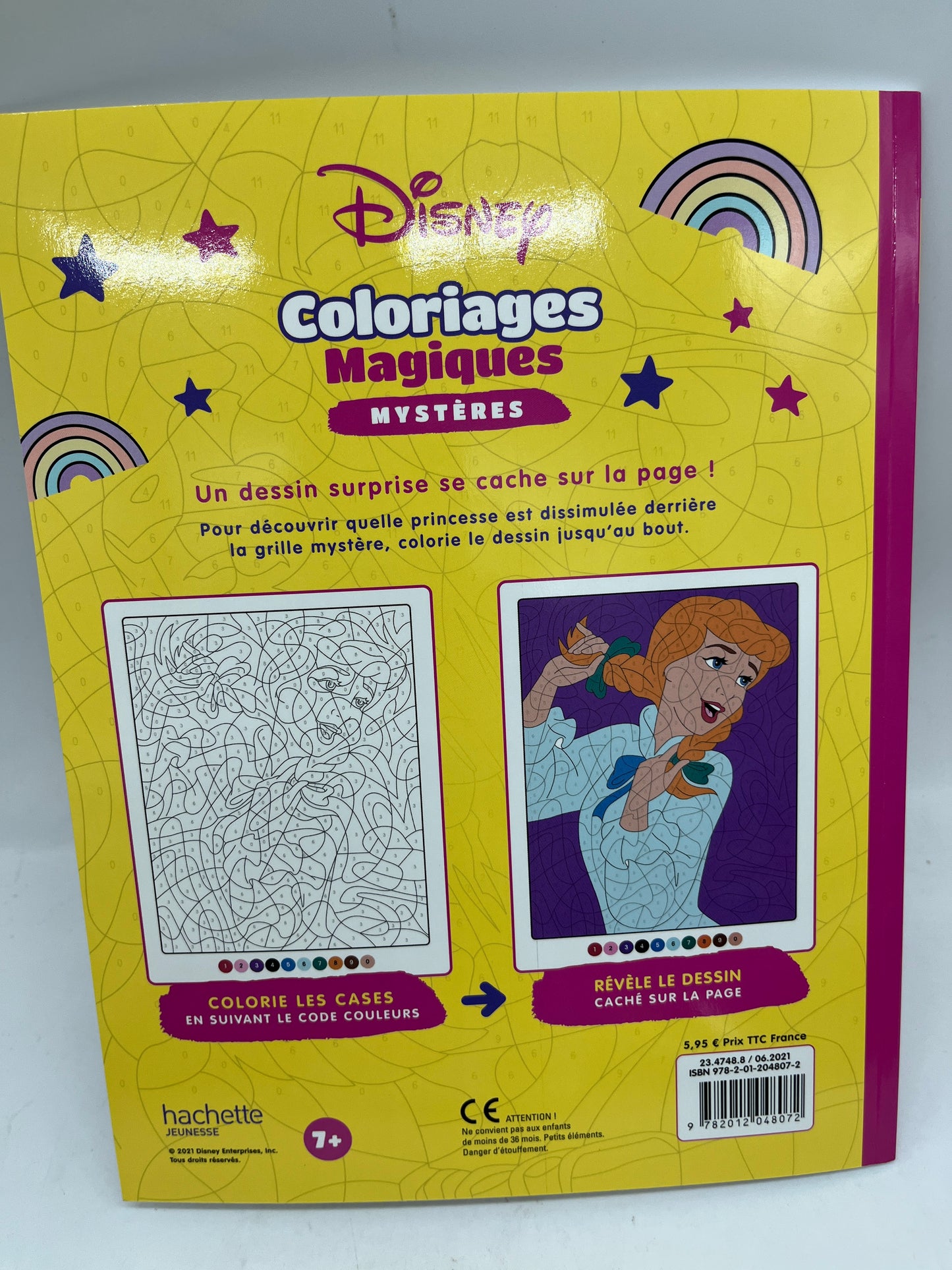 Livre d’activités les ateliers Coloriages magique  à colorier Disney spécial princesses modèle jaune  Neuf