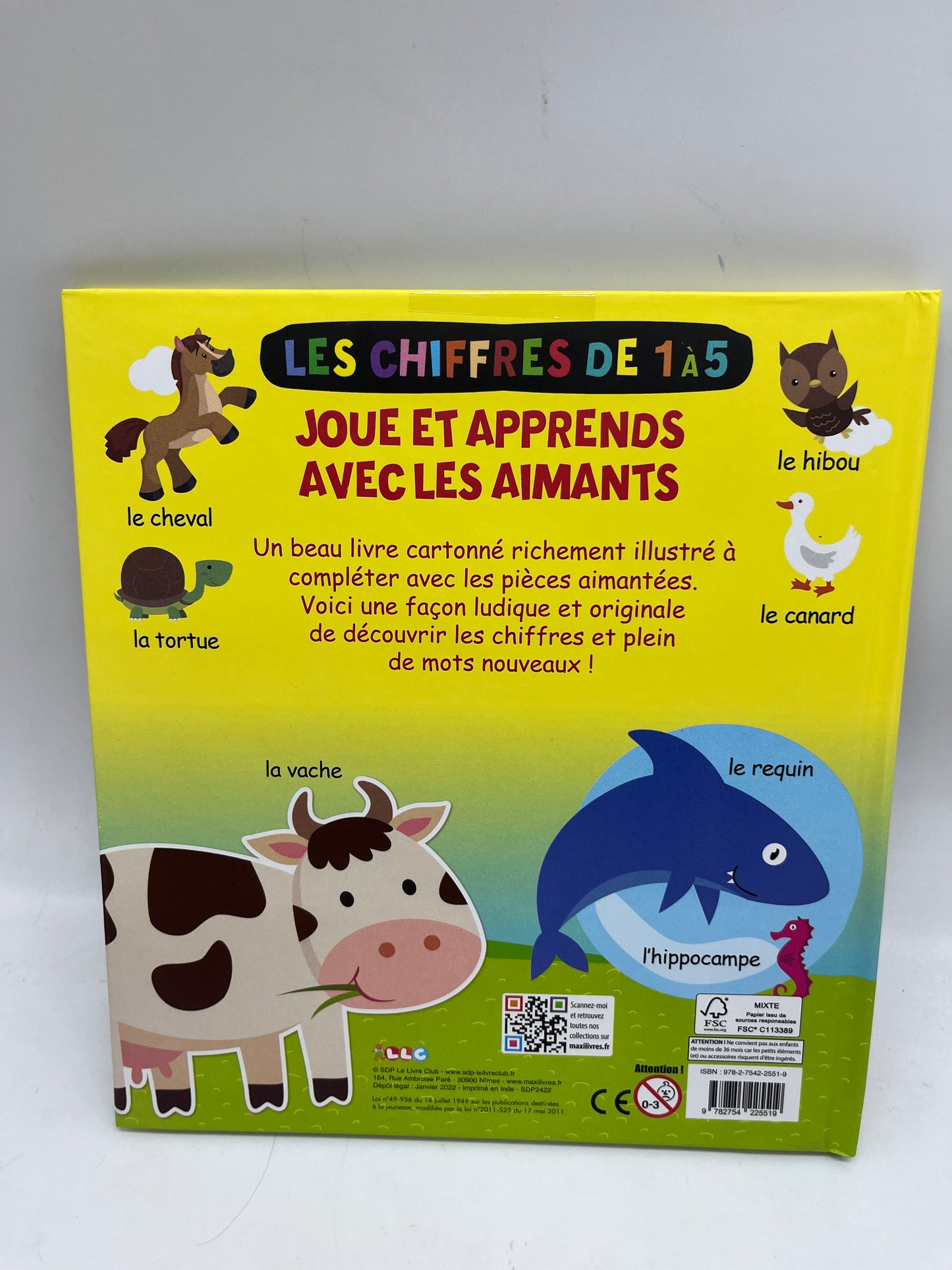 livre Je joue je décore  j’apprends thème les chiffres avec tes  aimantés Neuf