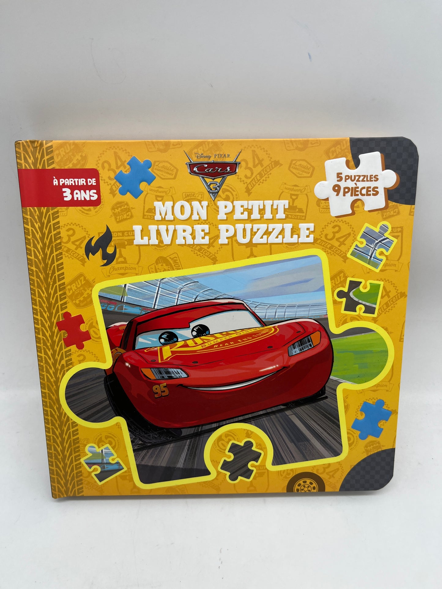 Mon Petit Livre Puzzle Cars 3 Disney avec ses 5 histoires Puzzle  de 9 pièces Neuf !