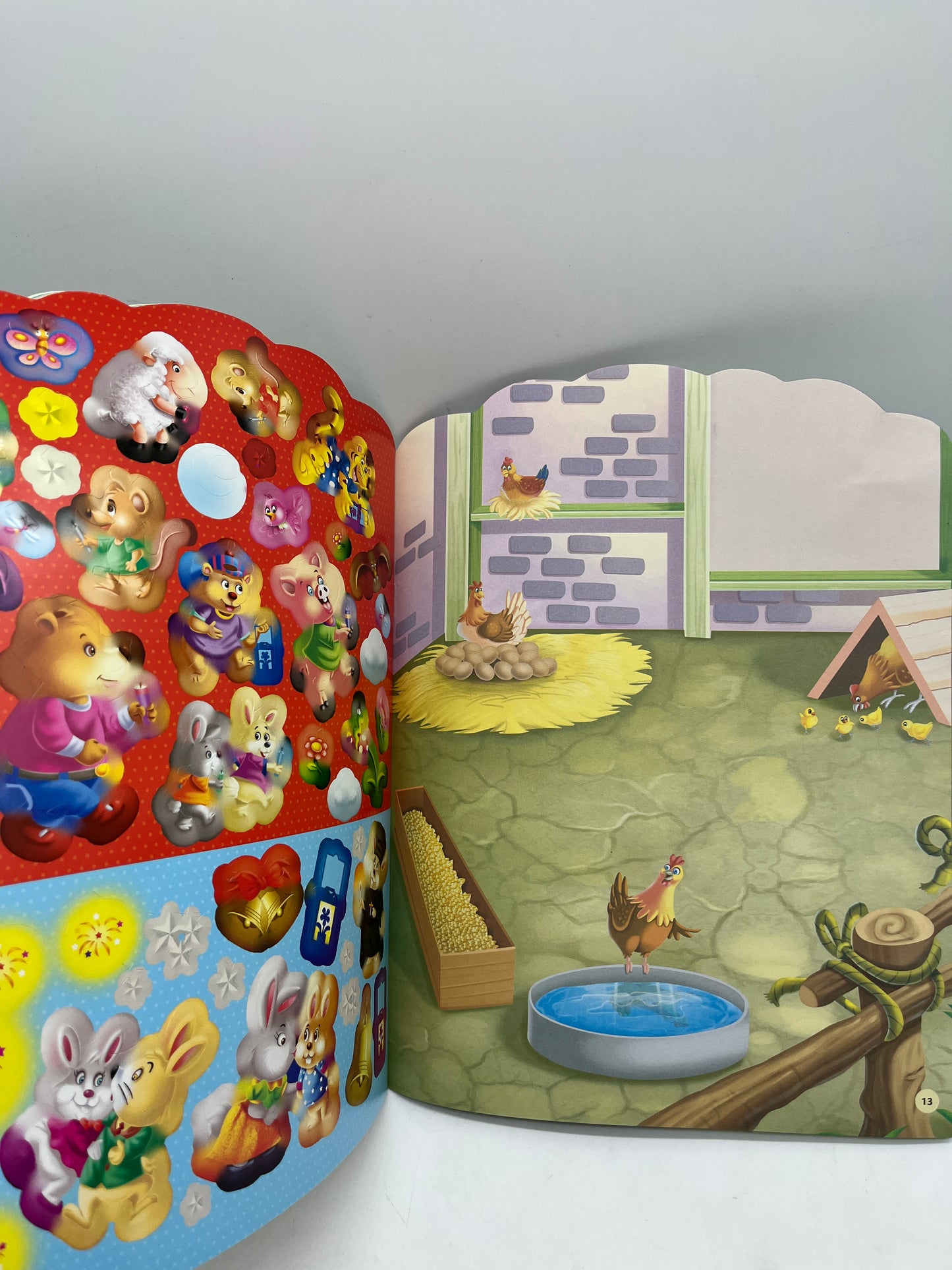 Livre d’activité C’est la fête pour Pâques  avec plus de 300 stickers pour décorer tes merveilleux décors Neuf