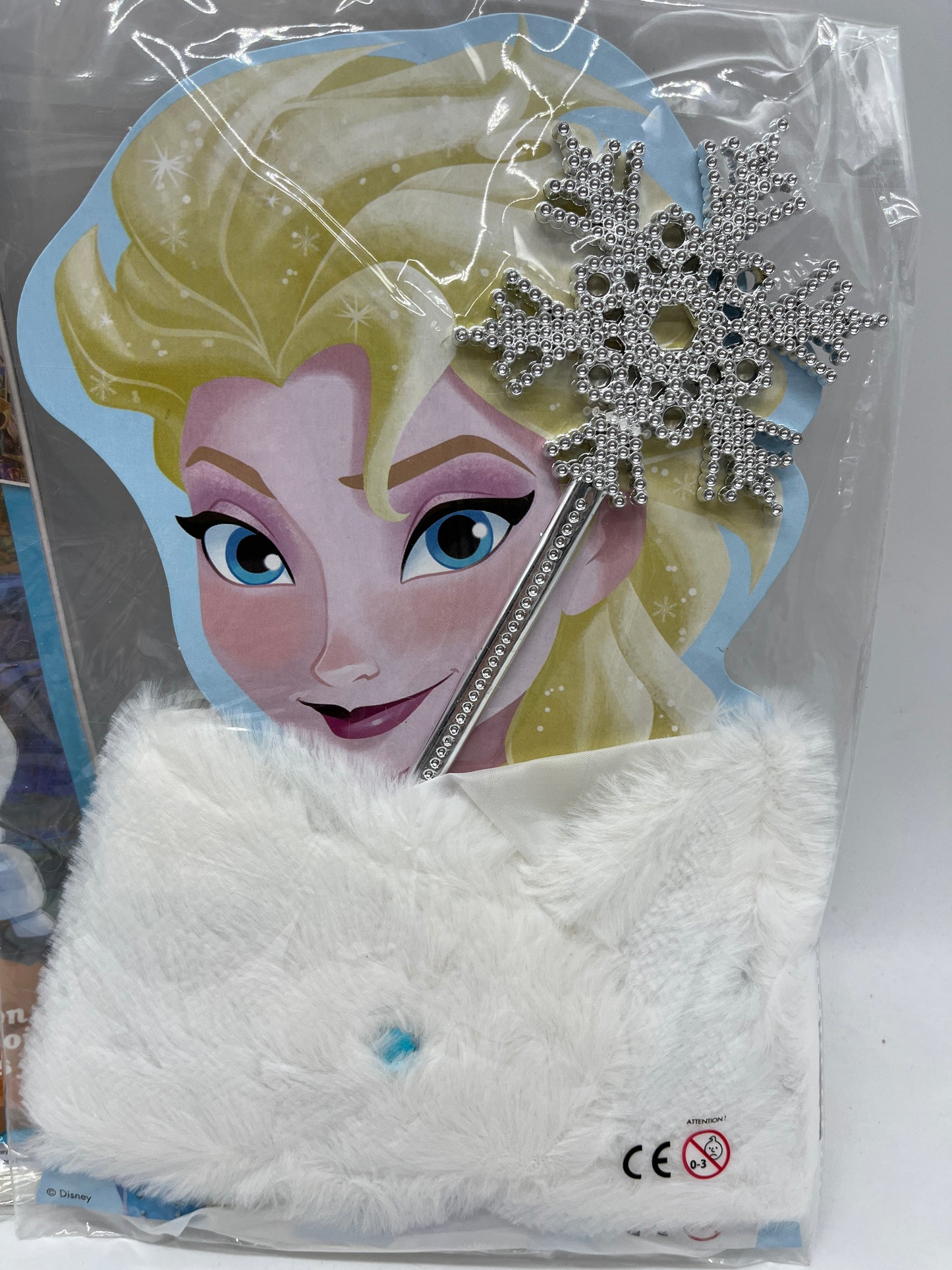 Livre d’activité Magazines Disney princesse Reine des neiges avec son accessoire et baguette de princesse Neuf