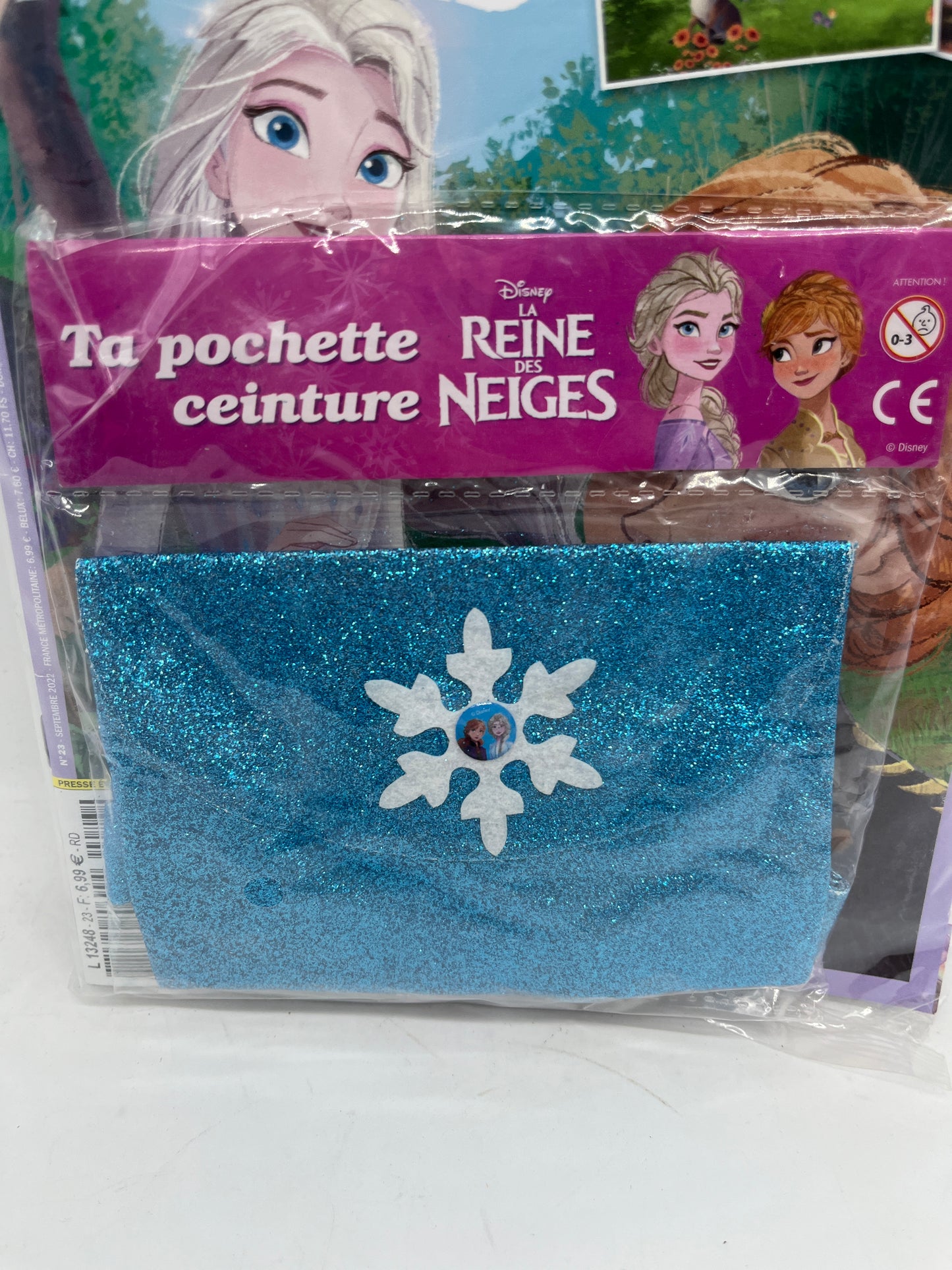 Livre d’activité Magazines Disney princesse Reine des neiges avec son sac à paillettes  Neuf