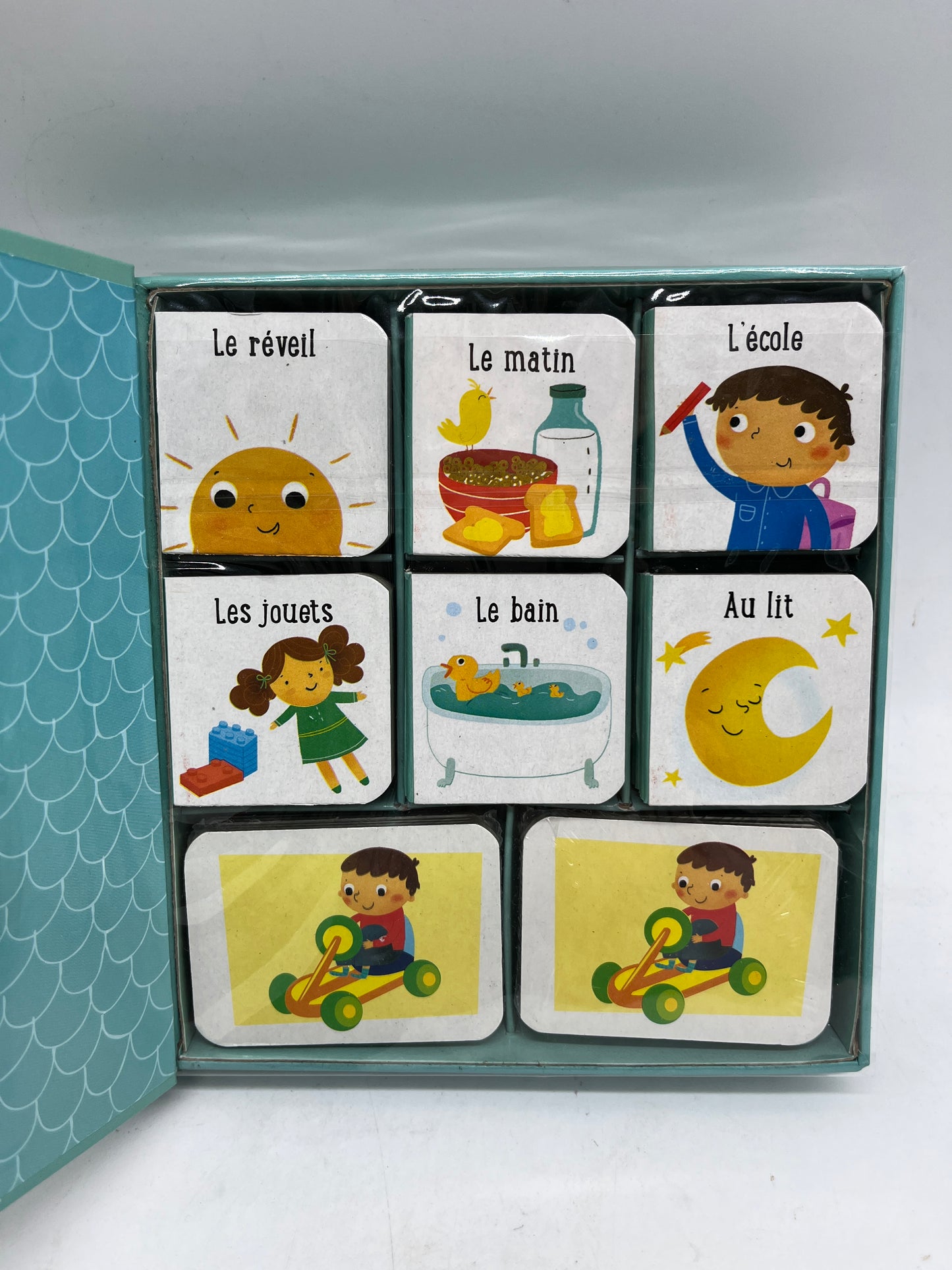 Coffre Méli-Melo et moi Ma petite bibliothèque et mon mémory