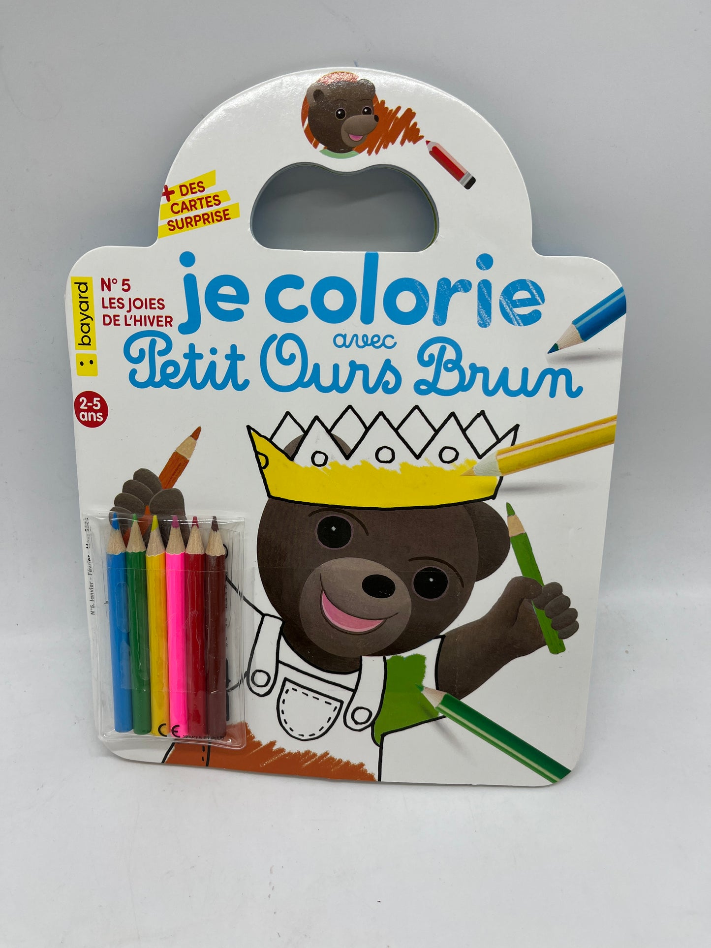 Livre d’activité Magazines Je colorie avec Petit ours brun thème carnaval avec ses crayons Neuf