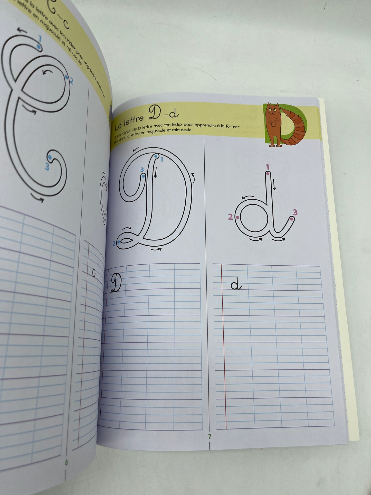 livre d’activité exercice Montessori thème l’alphabet Neuf