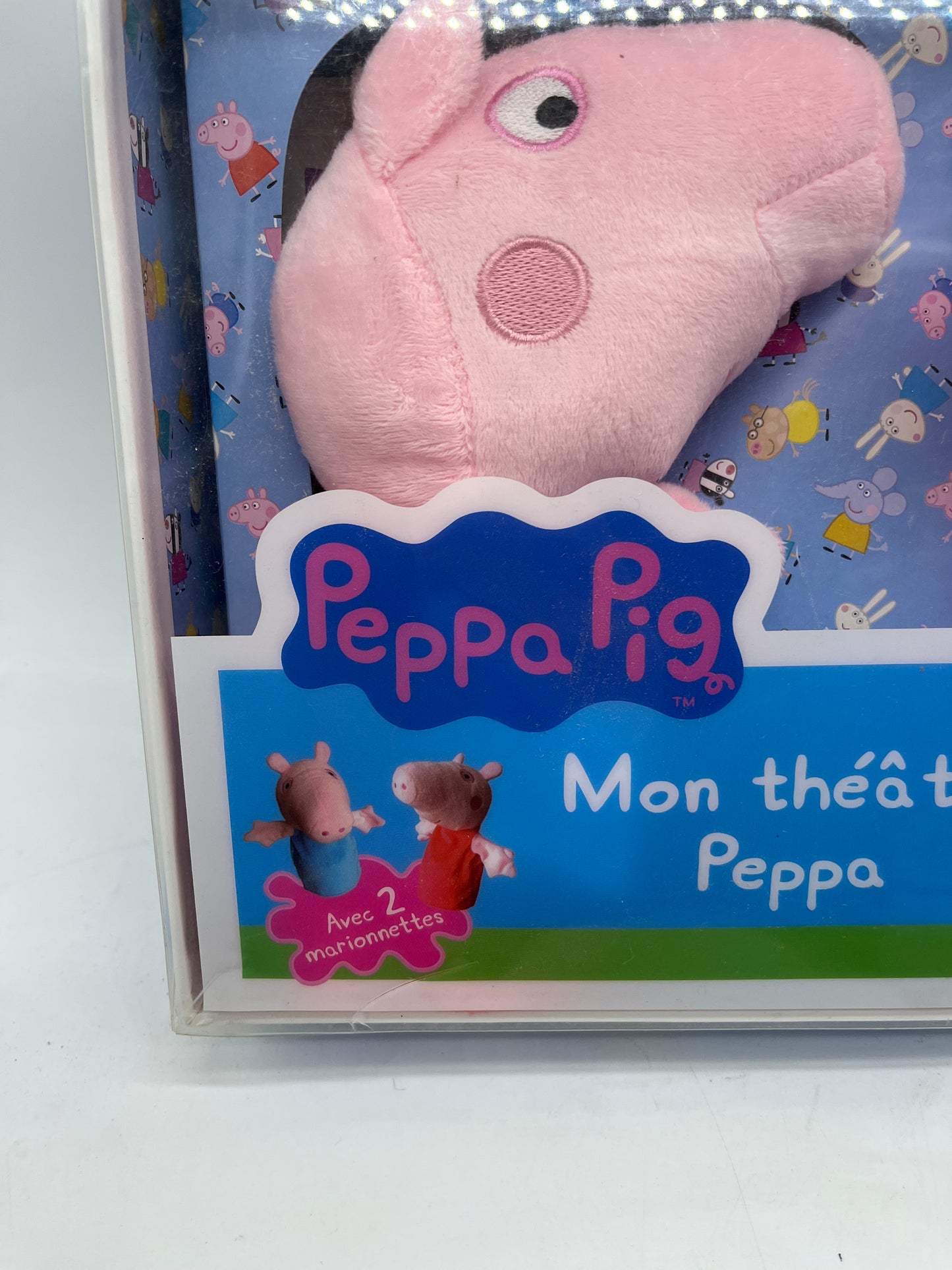 Coffret Théâtre Peppa pig avec ses 2 marionnettes Neuf   Prix boutique :23€99