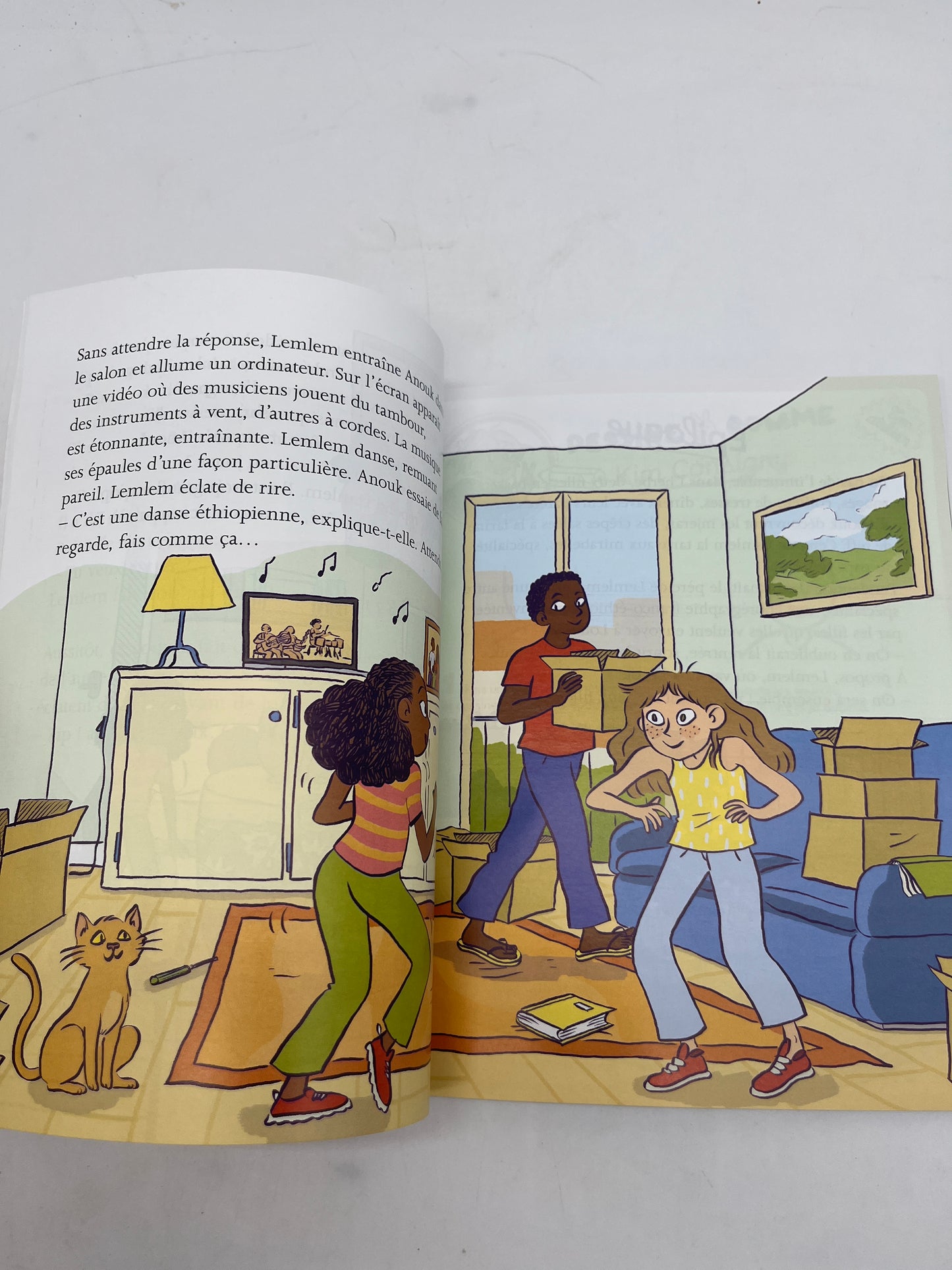 Livre d’activité  Magazine Bande Dessinée lecture Manon Neuf