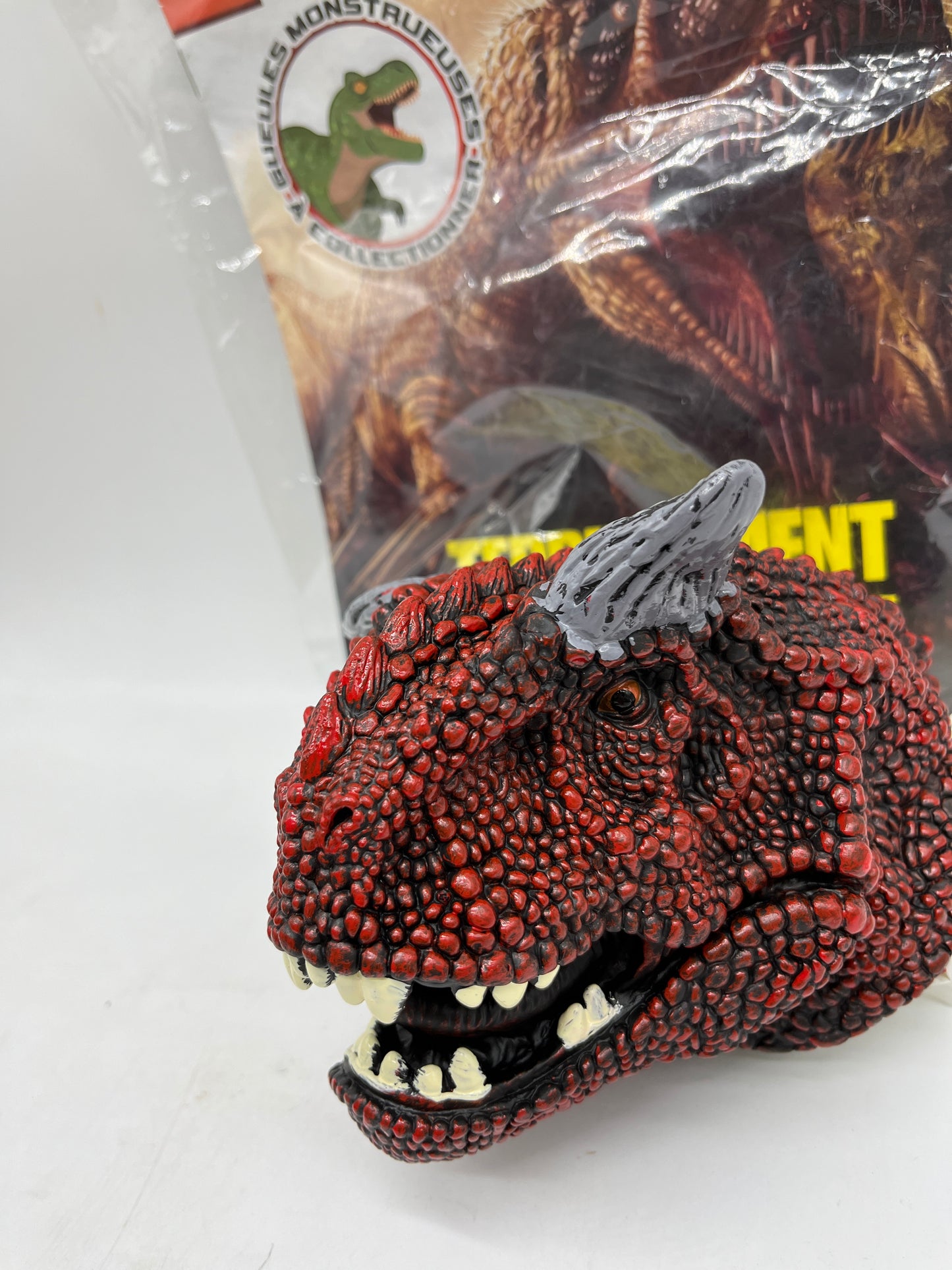 Livre d’activité Magazine Special Dinosaures  Mag’osaurus avec tête de dino marionnette Neuf