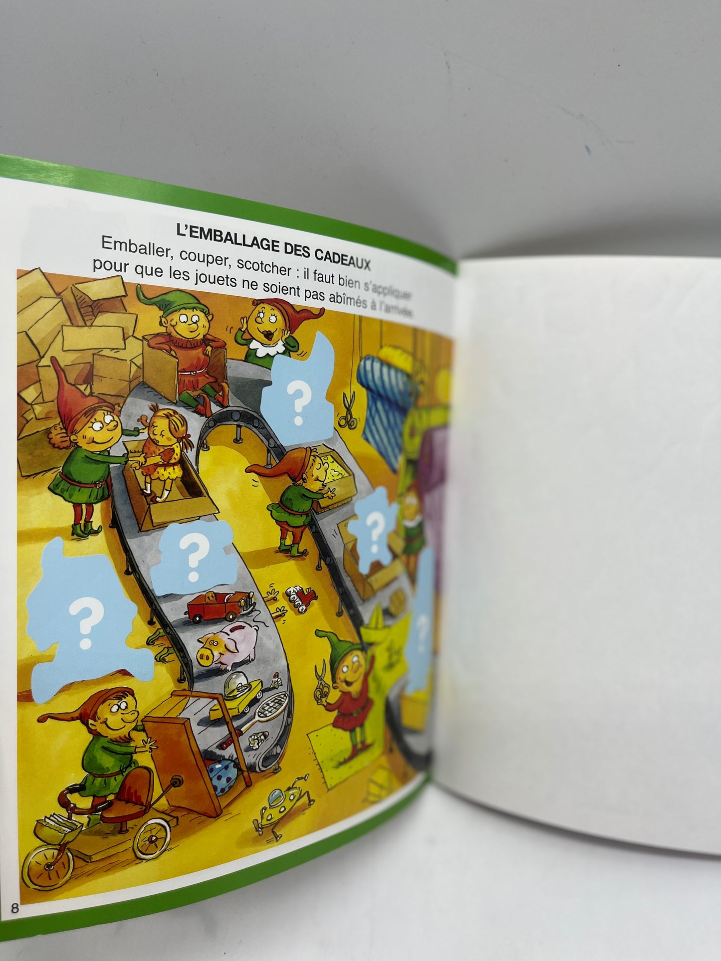 Livre d’activité  Magazine Spécial Noël Gommette et jeux Neuf