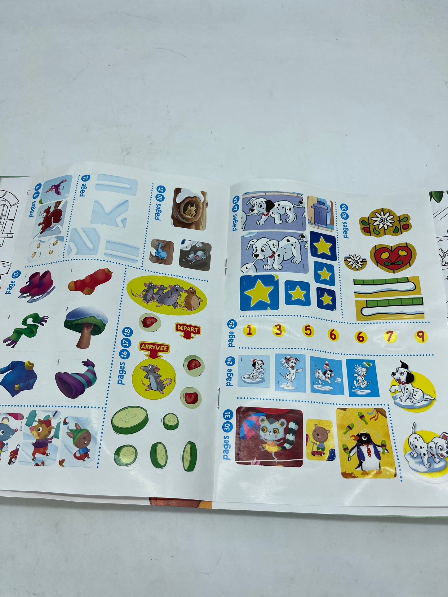 Livre d’activité Magazine disney Mickey junior jeux  hors série avec ses crayons de couleurs  Neuf